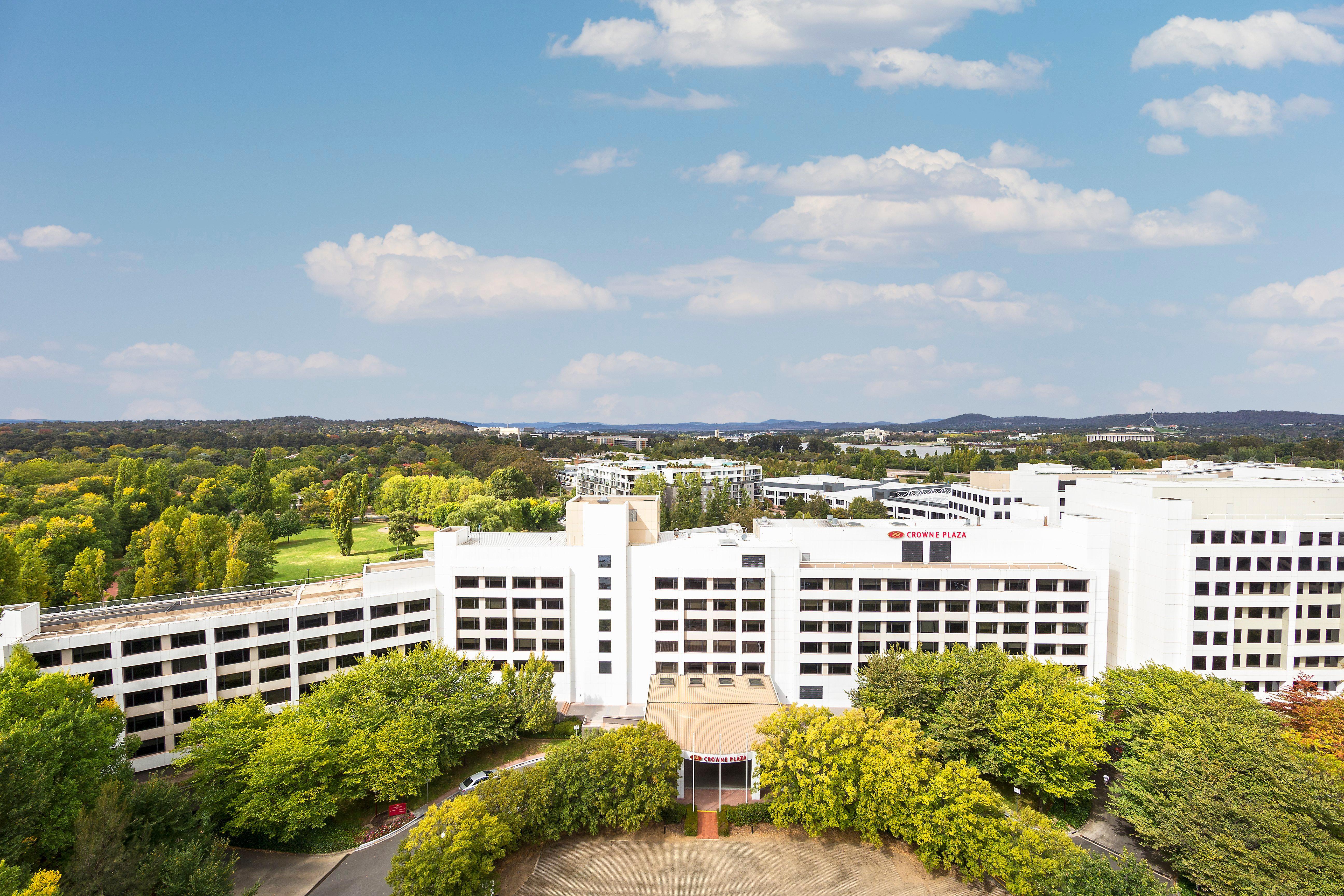 Crowne Plaza Canberra, An Ihg Hotel Екстериор снимка