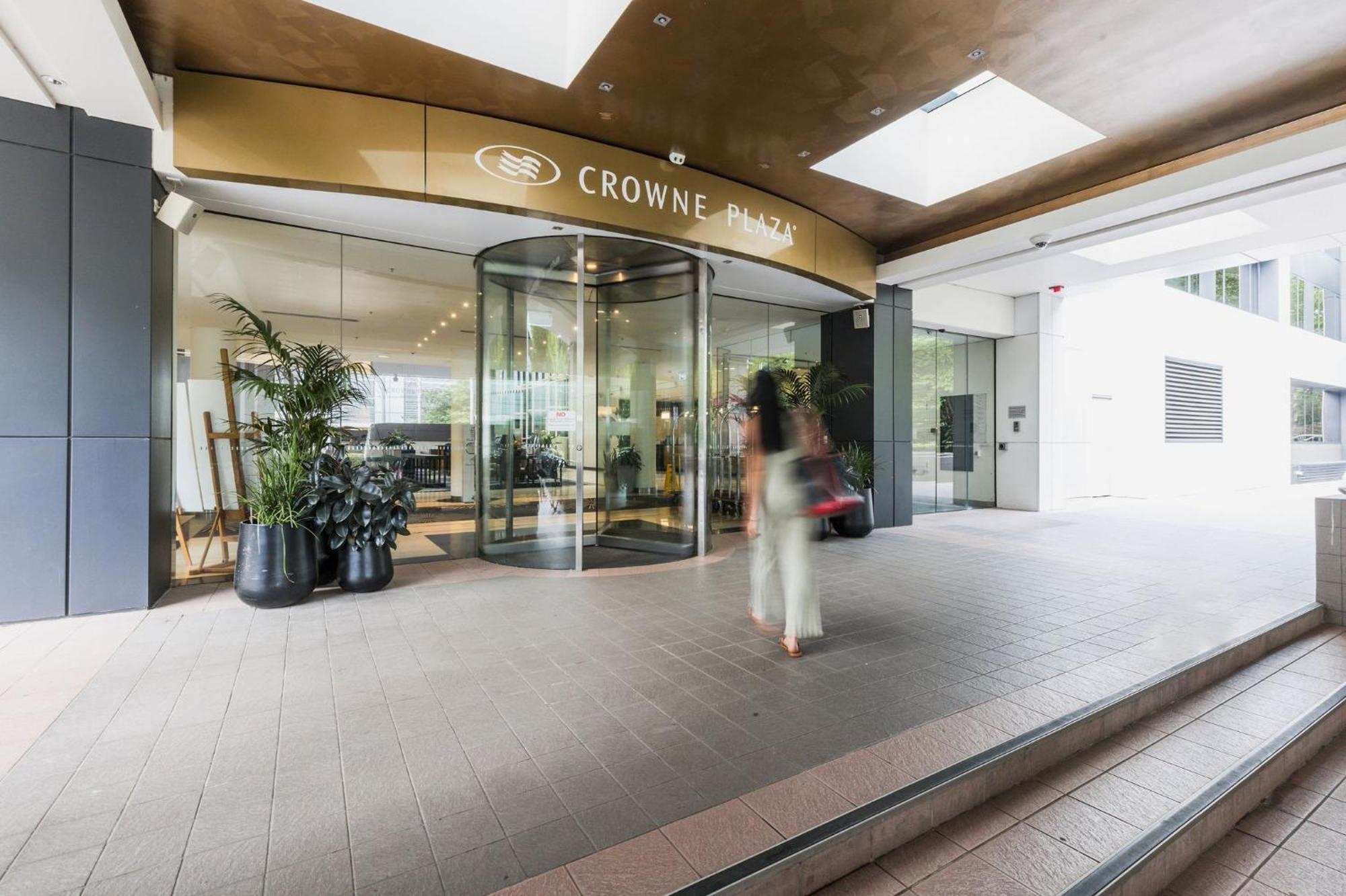 Crowne Plaza Canberra, An Ihg Hotel Екстериор снимка